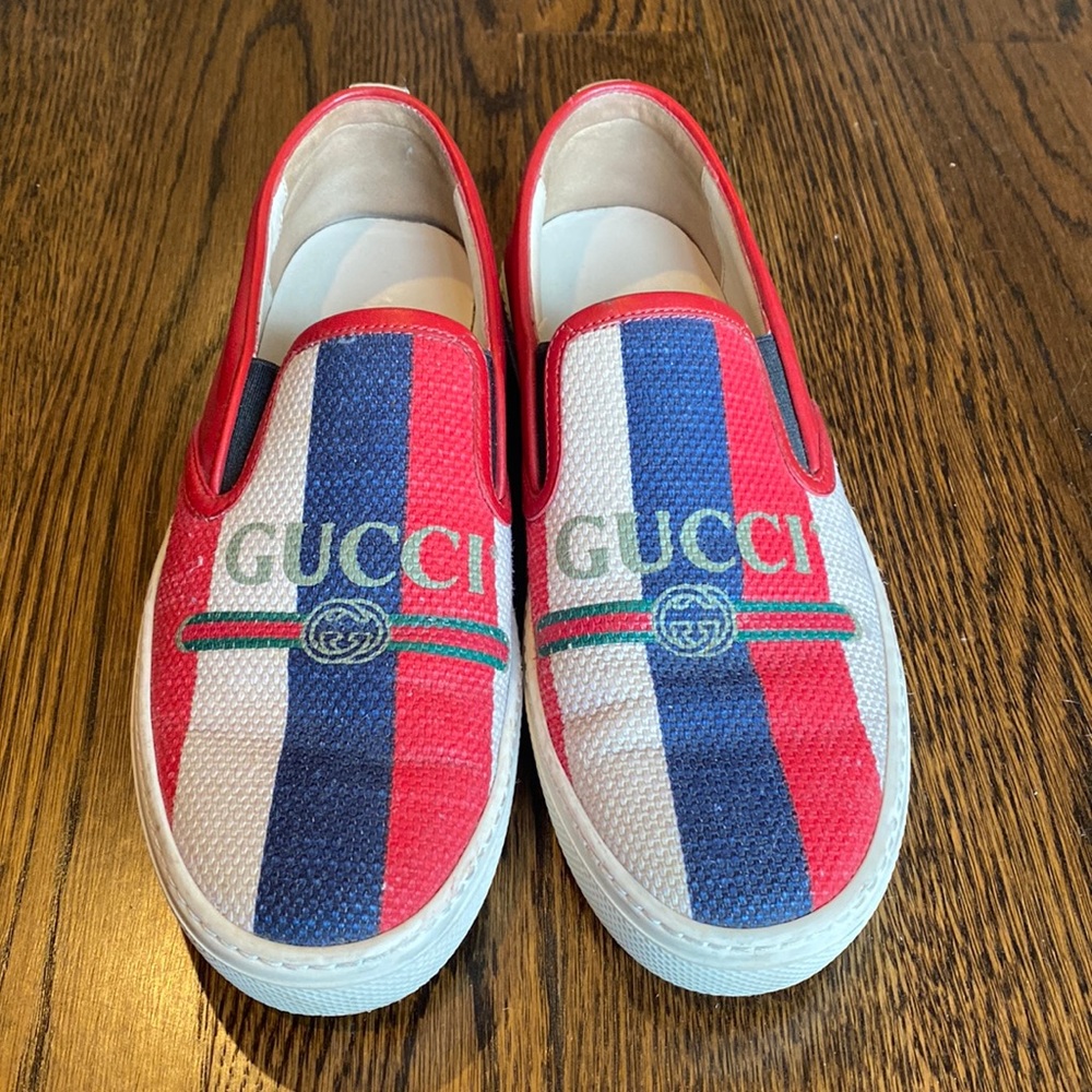 Gucci stripe logo sneakers